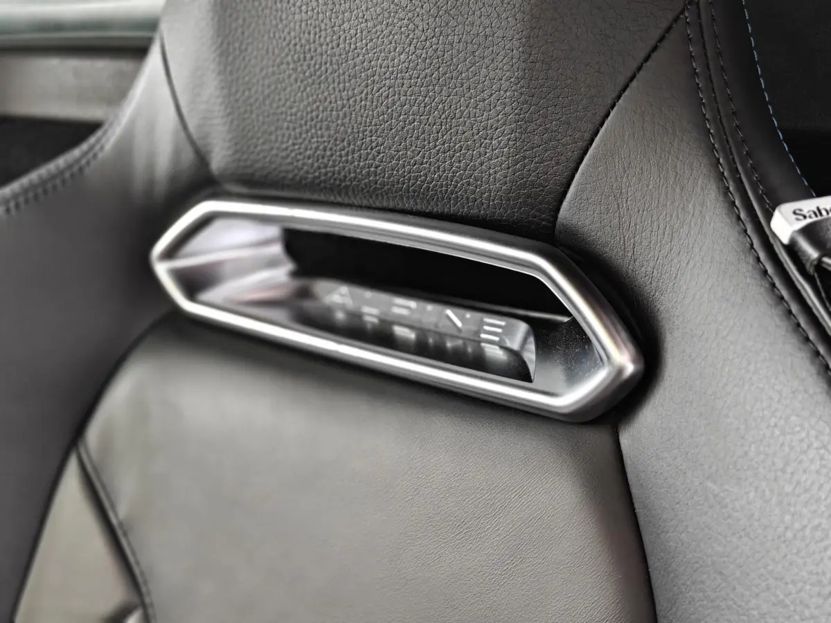 A110 1.8 Turbo Légende VOL!/Focal audiosystem/Verwarmde stoelen/Camera/Apple/Android Auto