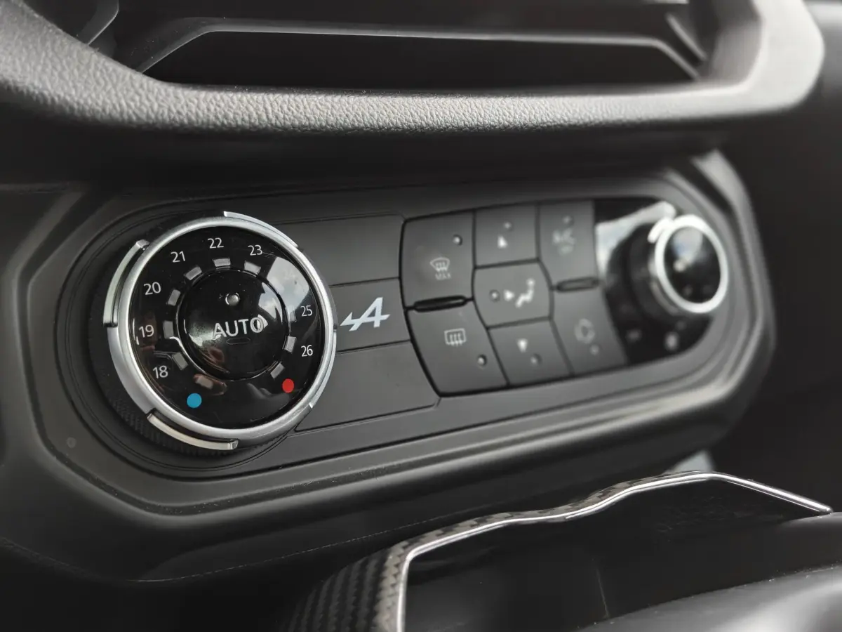 A110 1.8 Turbo Légende VOL!/Focal audiosystem/Verwarmde stoelen/Camera/Apple/Android Auto
