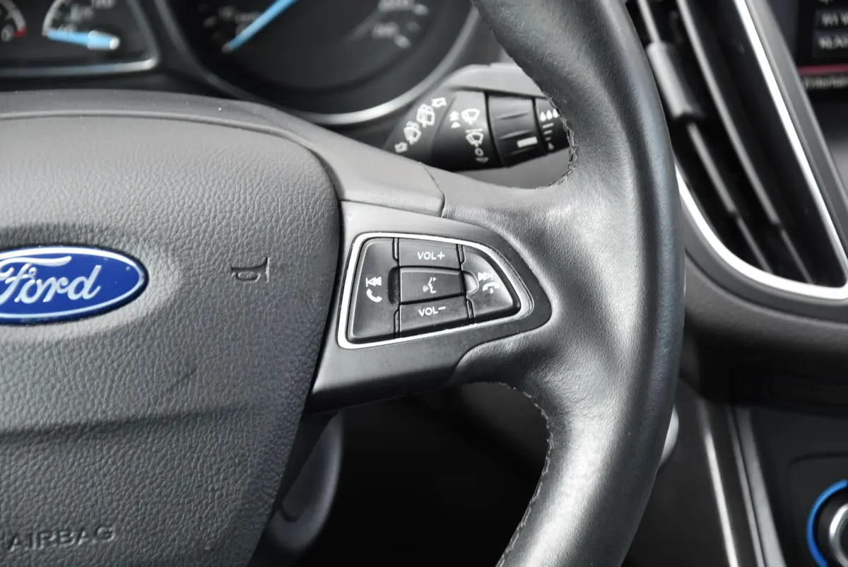 C-MAX 1.0 Trend | Cruise | Climate |