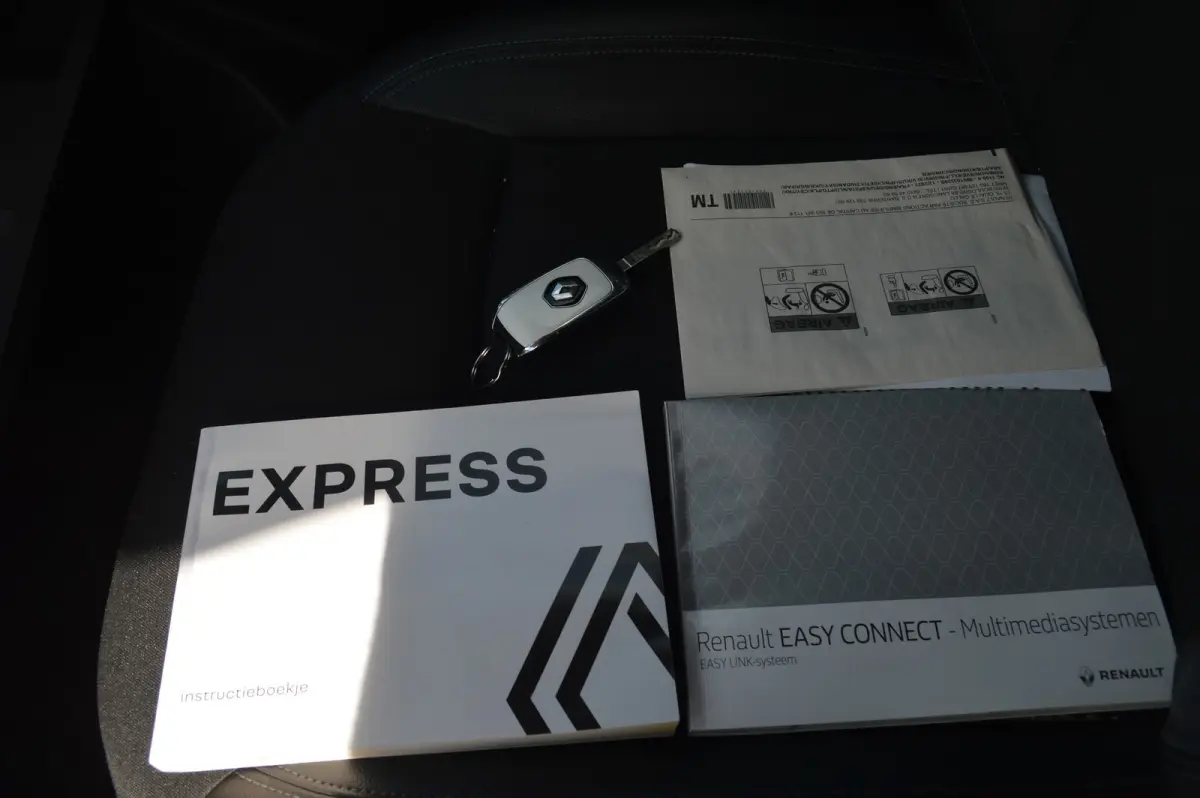 Express 1.3 TCe 100 Comfort + / BOVAG RIJKLAARPRIJS