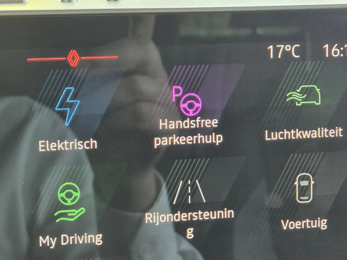 4 comfort range techno 52 kWh Adapt. Cruise Control, Elektr. A-klep, Camera, Google on board, Apple/An