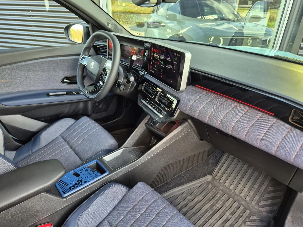 4 comfort range techno 52 kWh Adapt. Cruise Control, Elektr. A-klep, Camera, Google on board, Apple/An