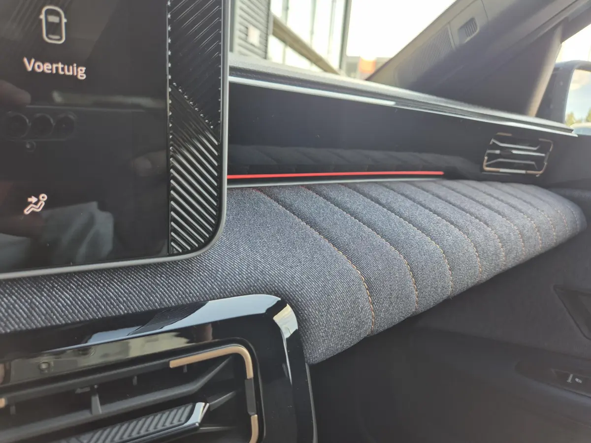 4 comfort range techno 52 kWh Adapt. Cruise Control, Elektr. A-klep, Camera, Google on board, Apple/An