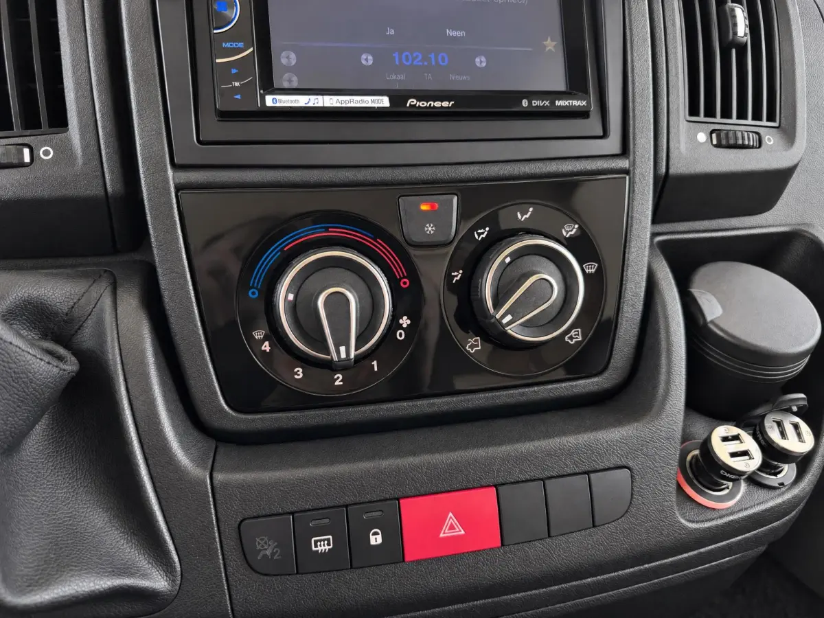 Ducato Rapido 9090 DF 2.3 35 design AL-KO chassis dubbele bodum