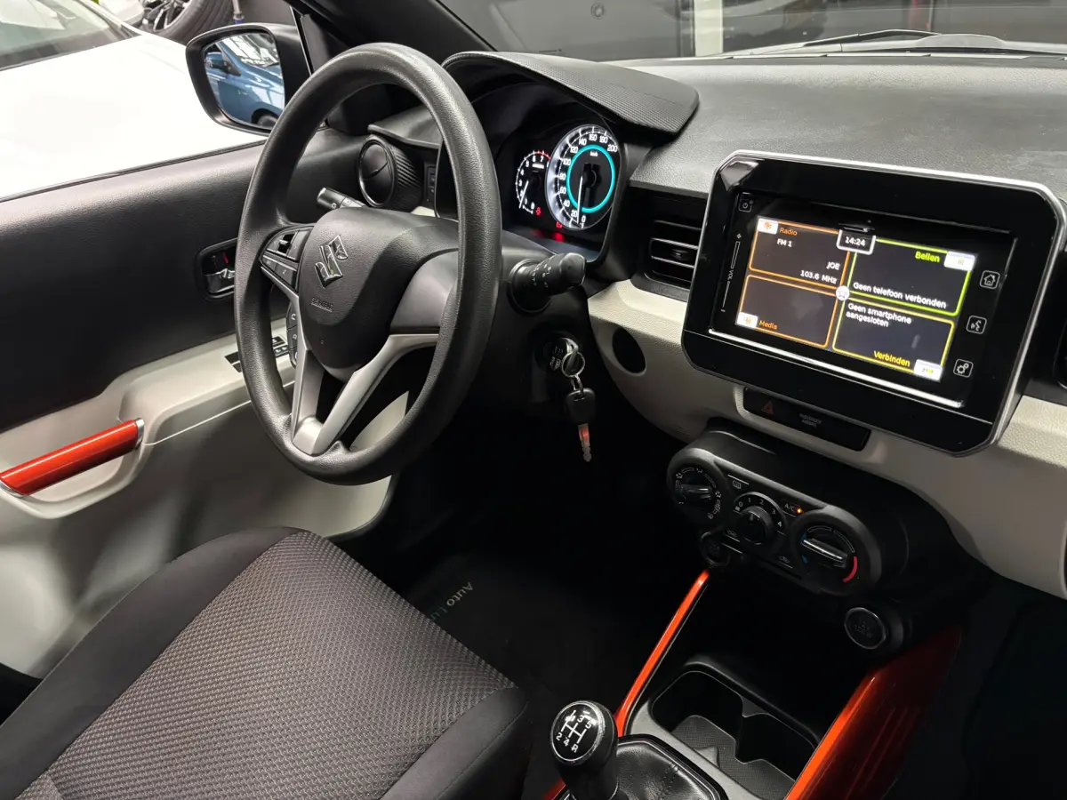 Ignis 1.2 Select / Camera / Carplay