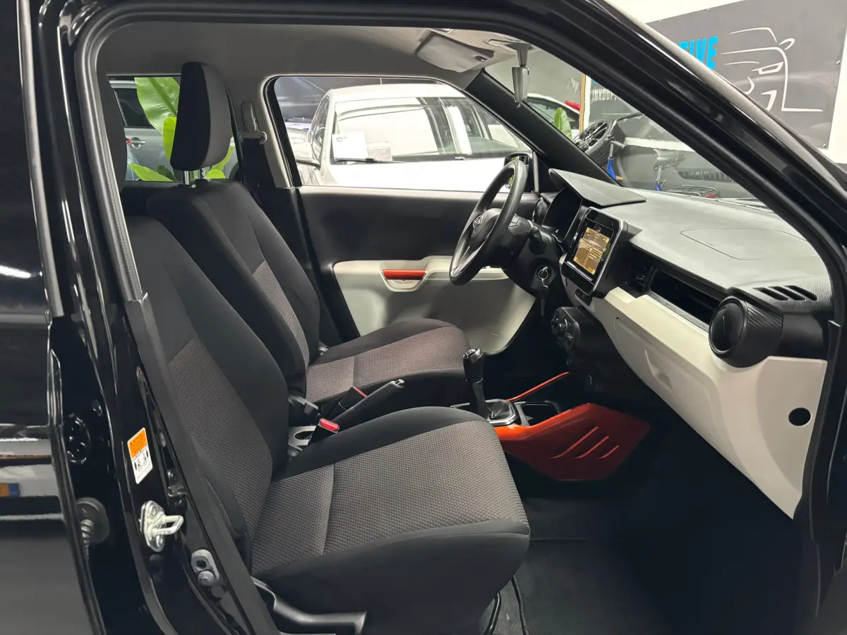 Ignis 1.2 Select / Camera / Carplay