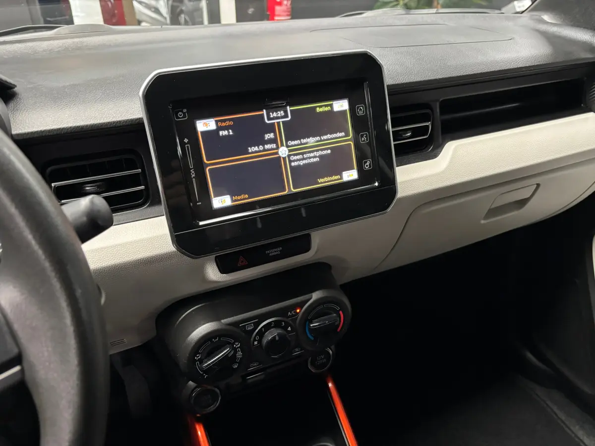 Ignis 1.2 Select / Camera / Carplay