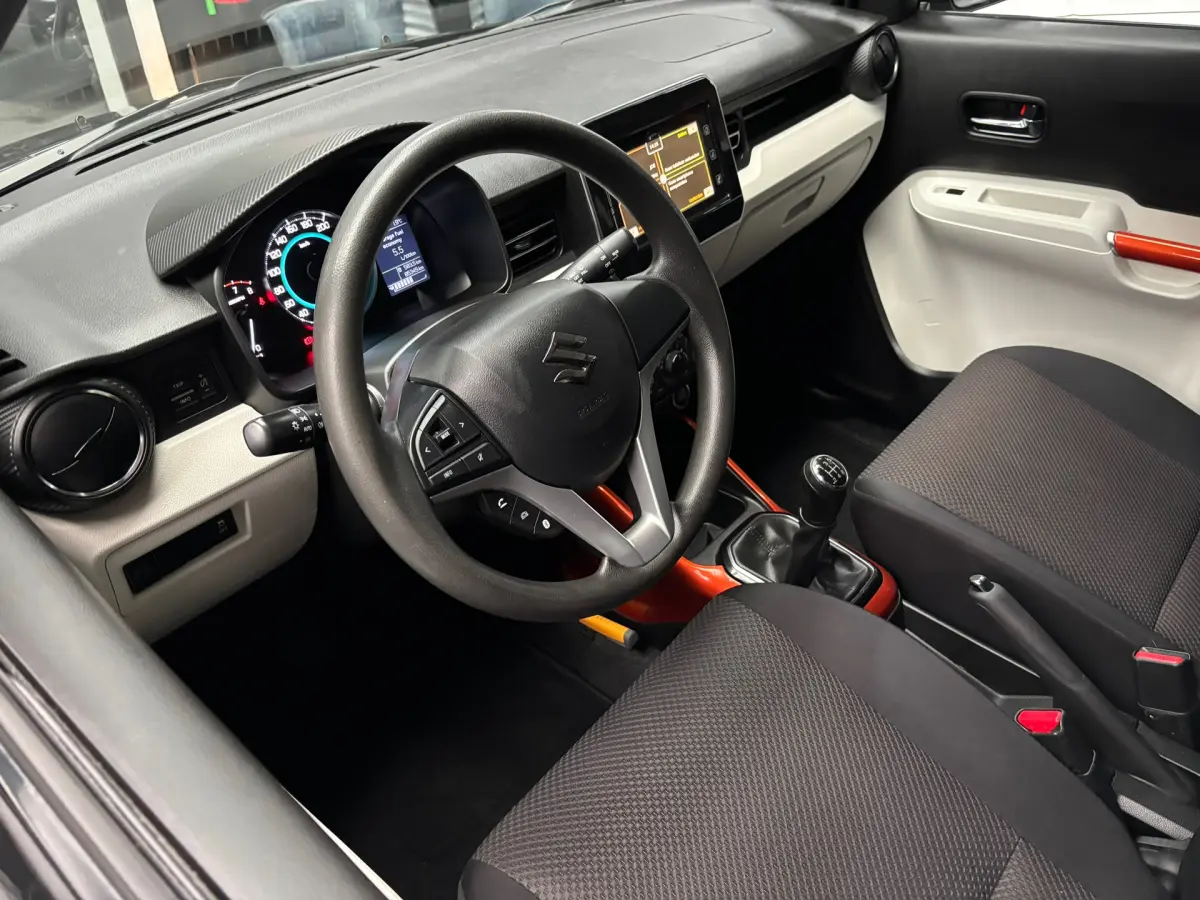 Ignis 1.2 Select / Camera / Carplay