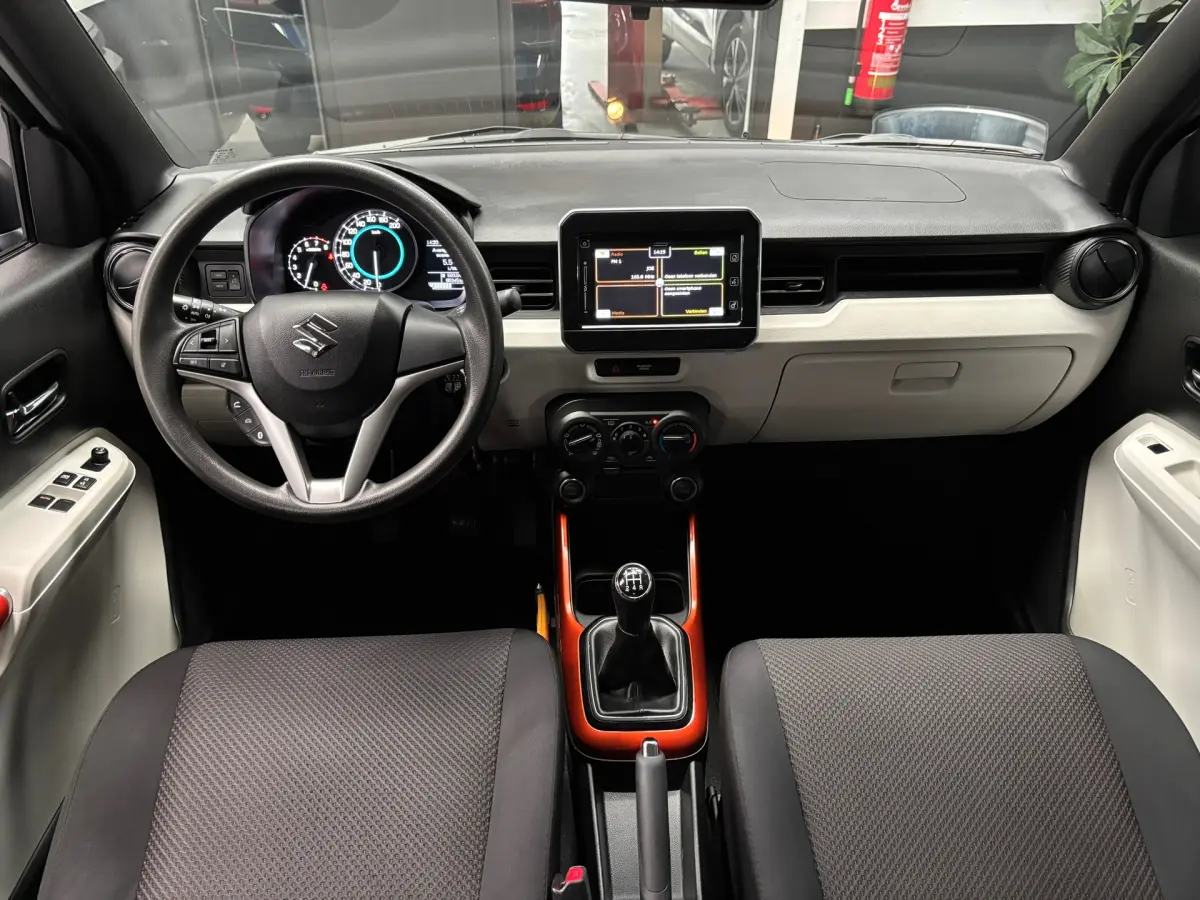 Ignis 1.2 Select / Camera / Carplay