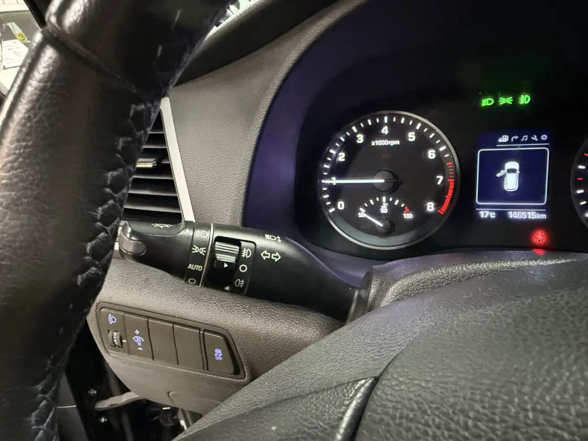 Tucson 1.6 T-GDi Comfort // 17 inch // Cruise // Navi