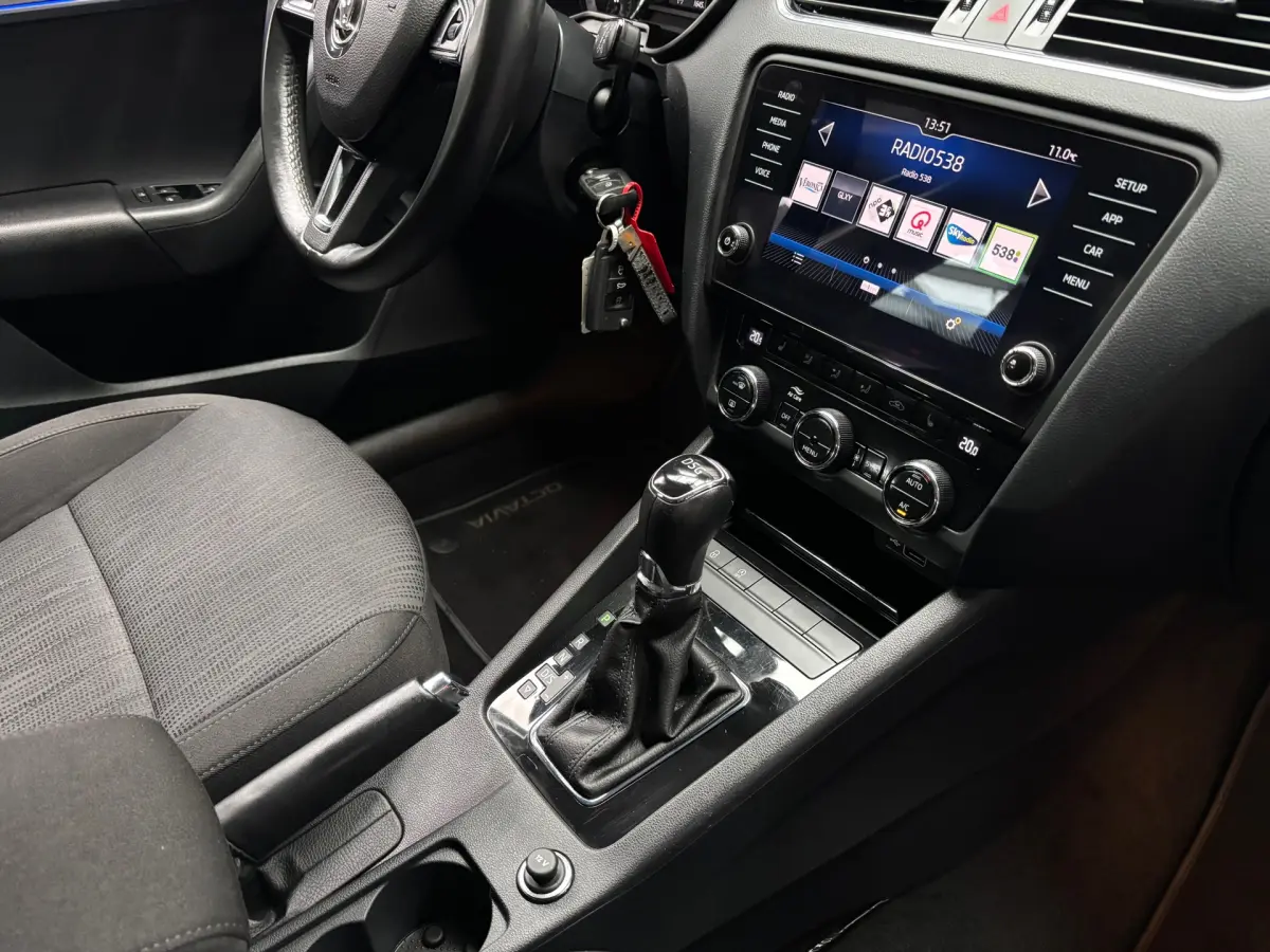 Octavia Combi 1.5 TSI Greentech Business Edition Plus / Carplay