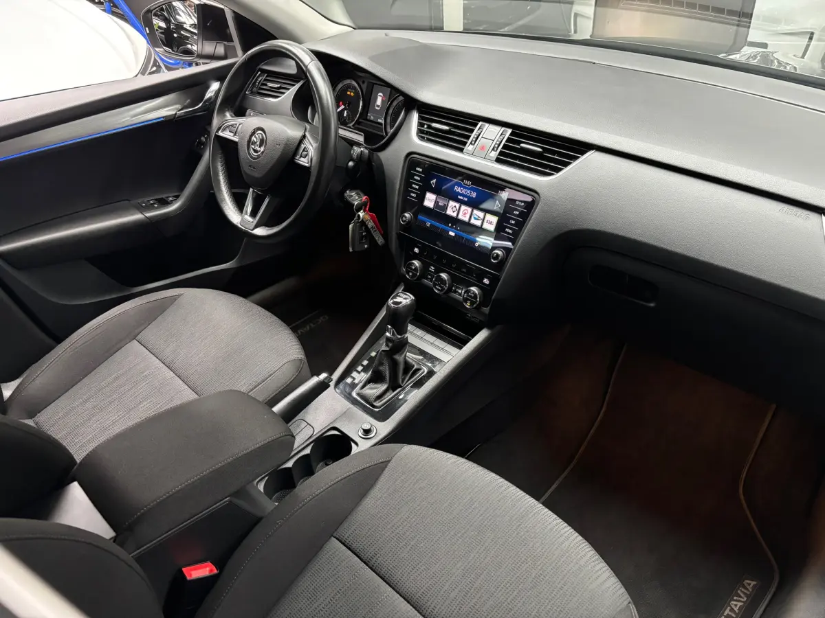 Octavia Combi 1.5 TSI Greentech Business Edition Plus / Carplay