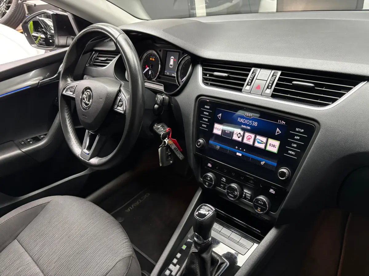 Octavia Combi 1.5 TSI Greentech Business Edition Plus / Carplay
