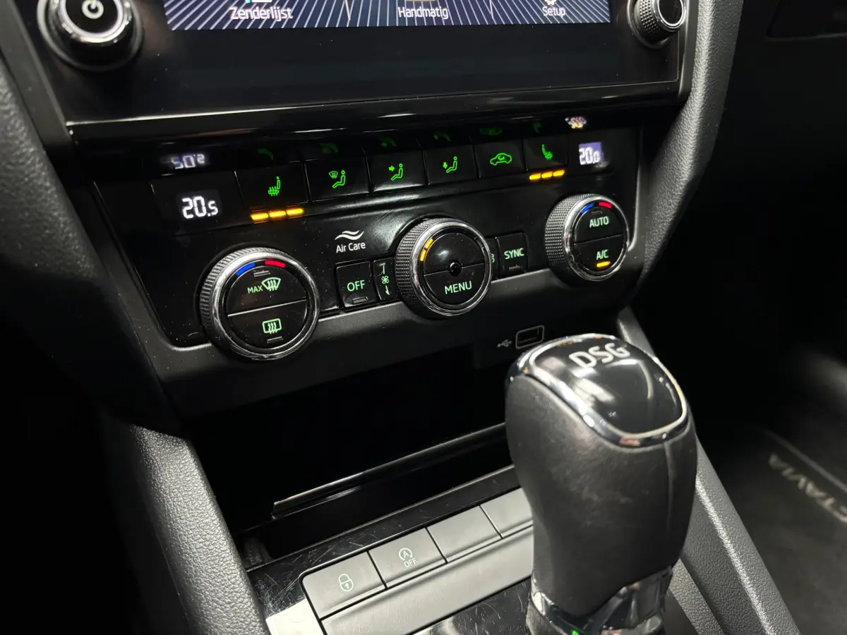 Octavia Combi 1.5 TSI Greentech Business Edition Plus / Carplay