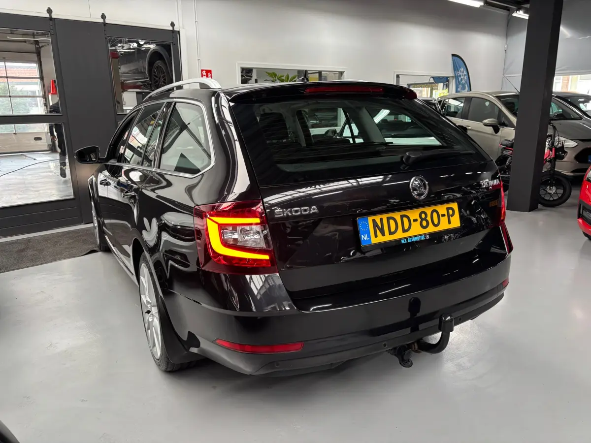 Octavia Combi 1.5 TSI Greentech Business Edition Plus / Carplay