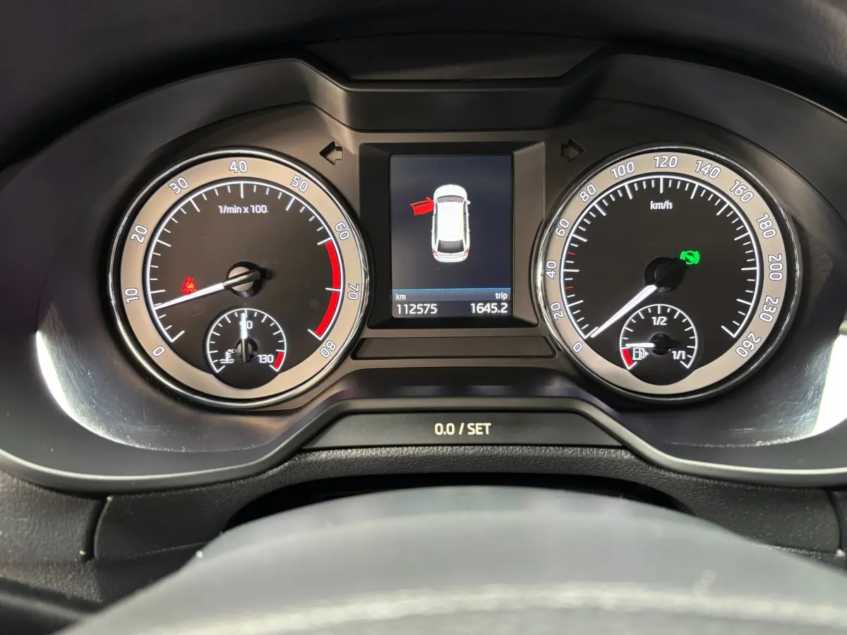 Octavia Combi 1.5 TSI Greentech Business Edition Plus / Carplay