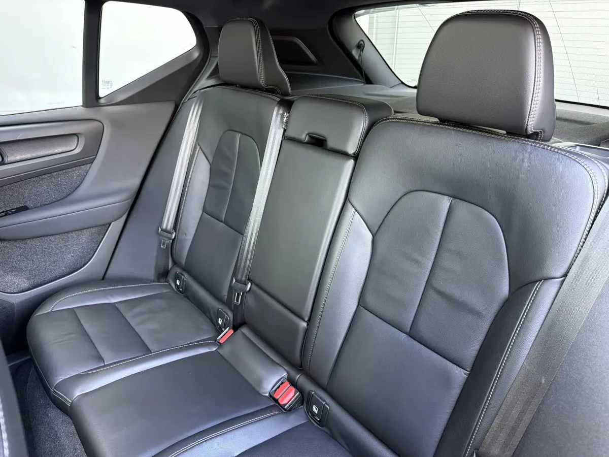 XC40 1.5 T5 Recharge R-Design | Panodak | Leder |