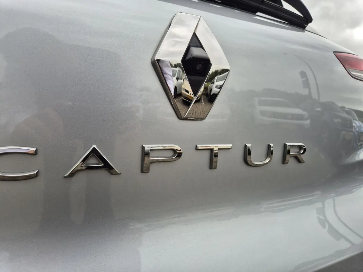 Captur 1.3 TCe 130 EDC AUTOMAAT Intens Camera, Navigatie, Apple/Android Auto, 1e eigenaar