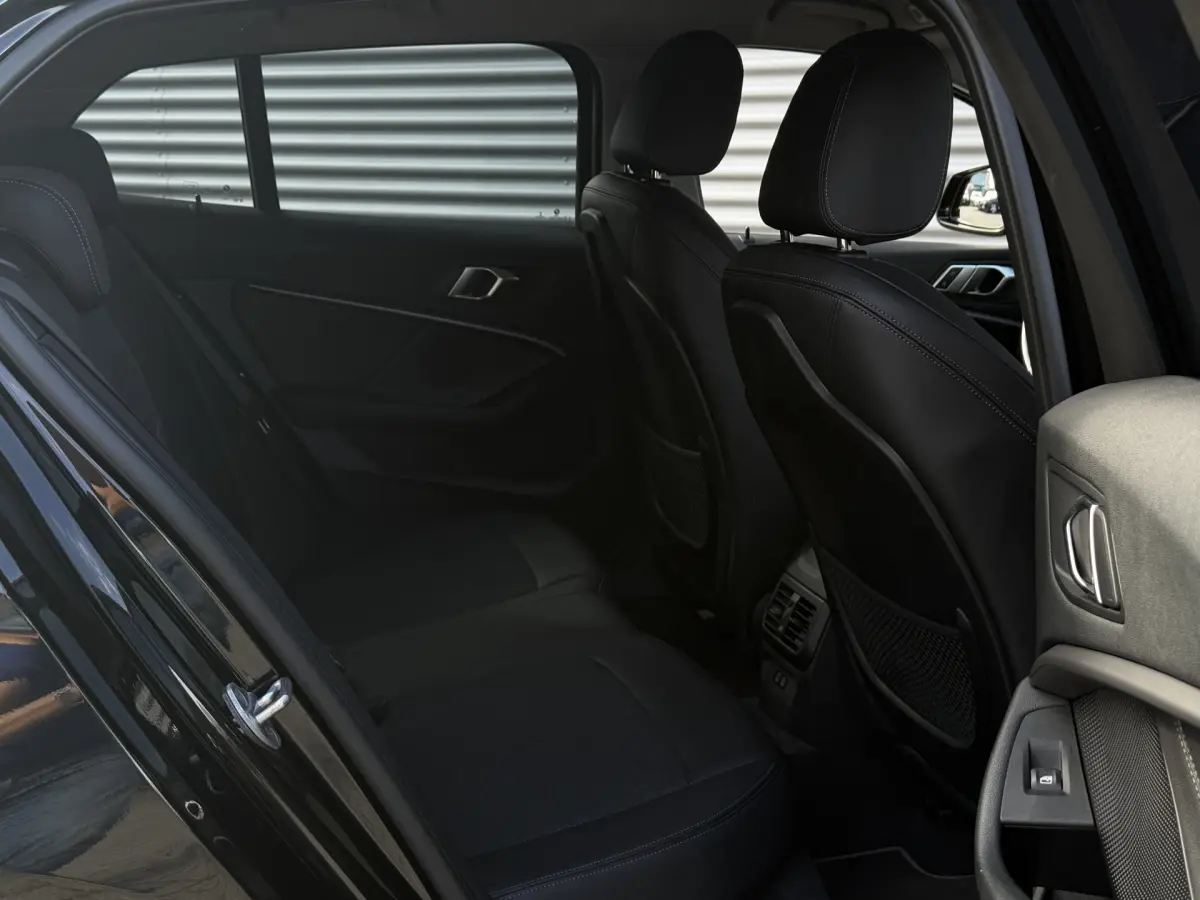 1 Serie 118i Business Edition I Aut. I Sport-Line I Clima I Carplay