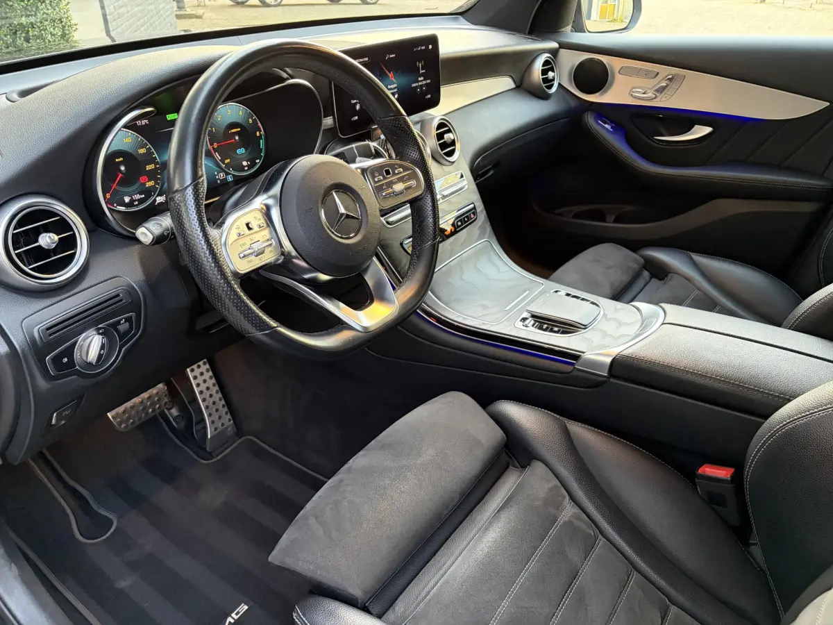 GLC 300de 4MATIC AMG Line | Head-Up | Pano | Sfeer | Elek stoelen | Trekhaak |