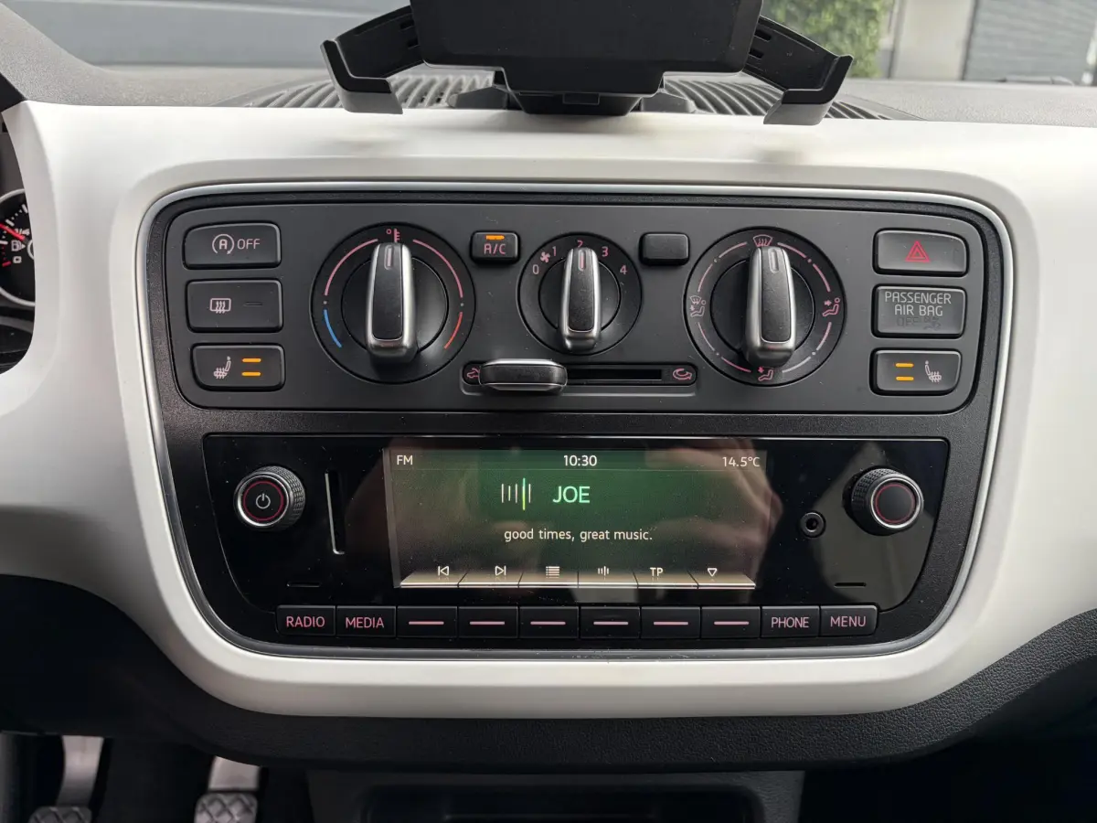 Mii 1.0 Sport | Cruise | Parkeer sensoren | Stoel verwarming | CV |
