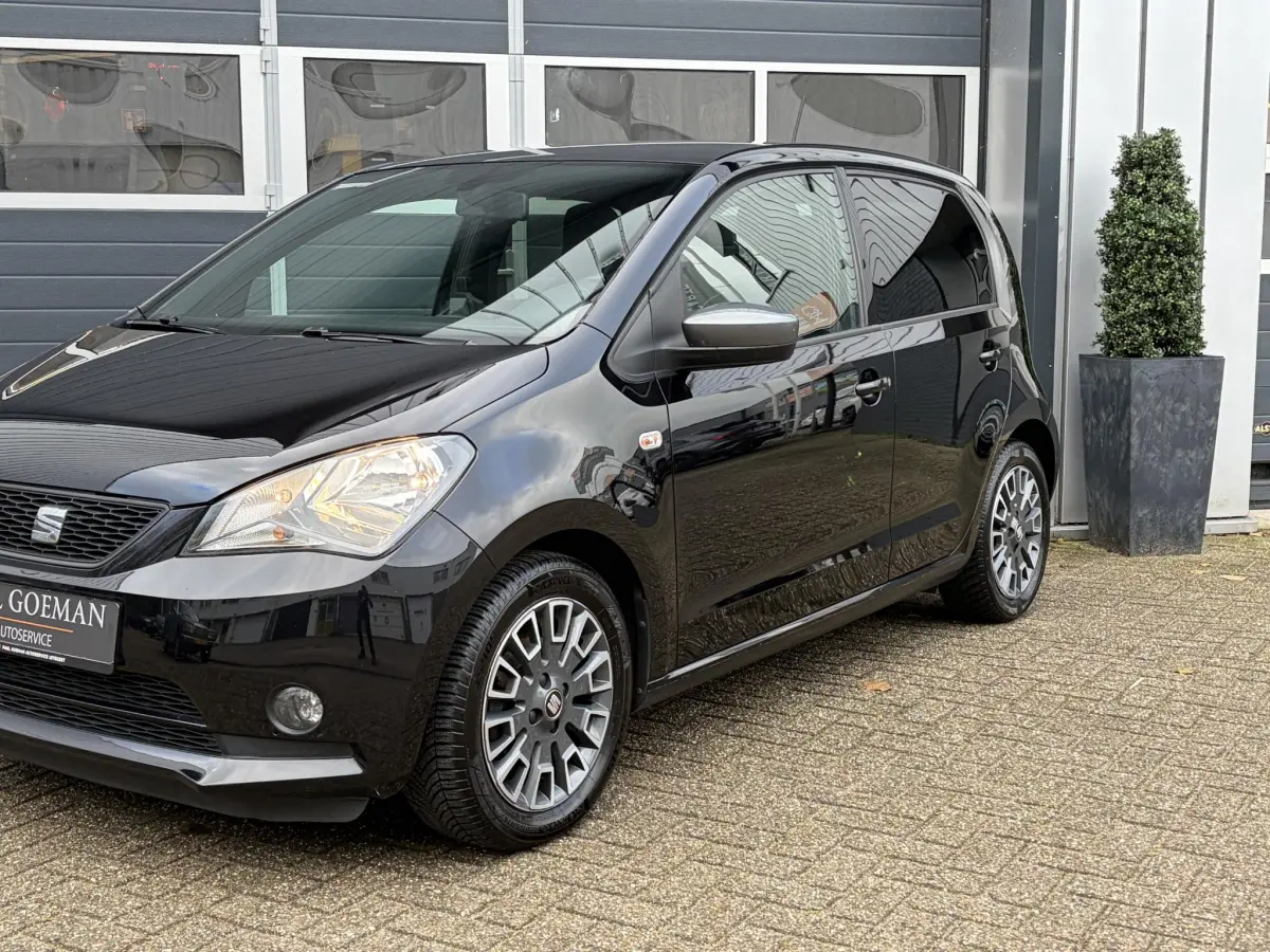 Mii 1.0 Sport | Cruise | Parkeer sensoren | Stoel verwarming | CV |