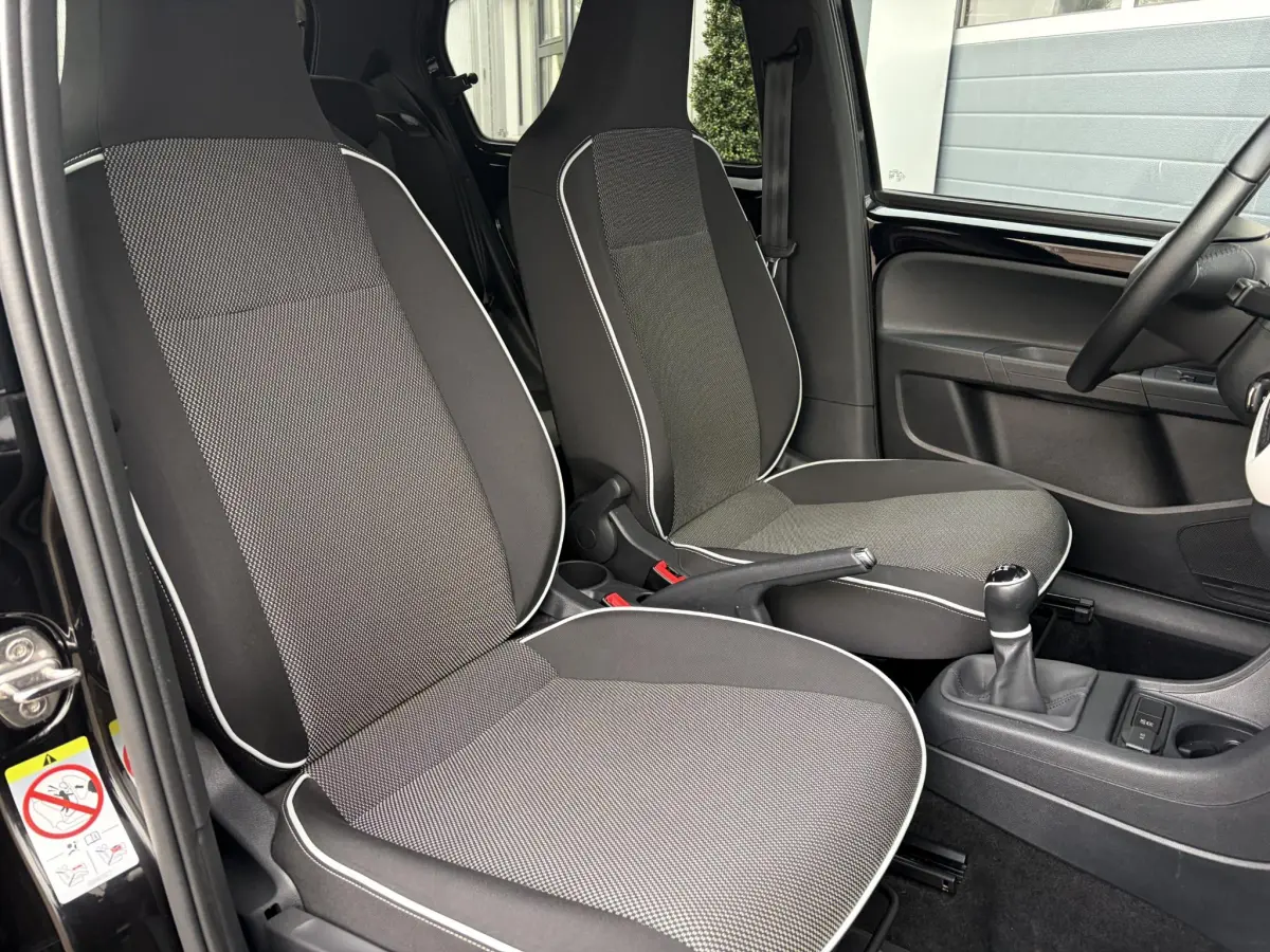 Mii 1.0 Sport | Cruise | Parkeer sensoren | Stoel verwarming | CV |