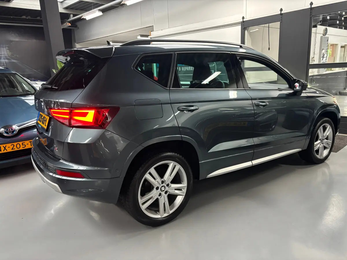Ateca 1.5 TSI FR Business Intense / Camera / Carplay / Trekhaak