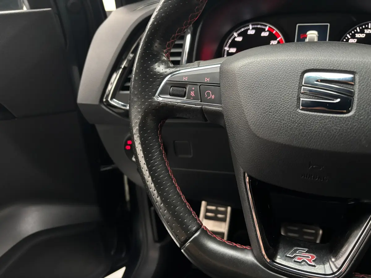 Ateca 1.5 TSI FR Business Intense / Camera / Carplay / Trekhaak