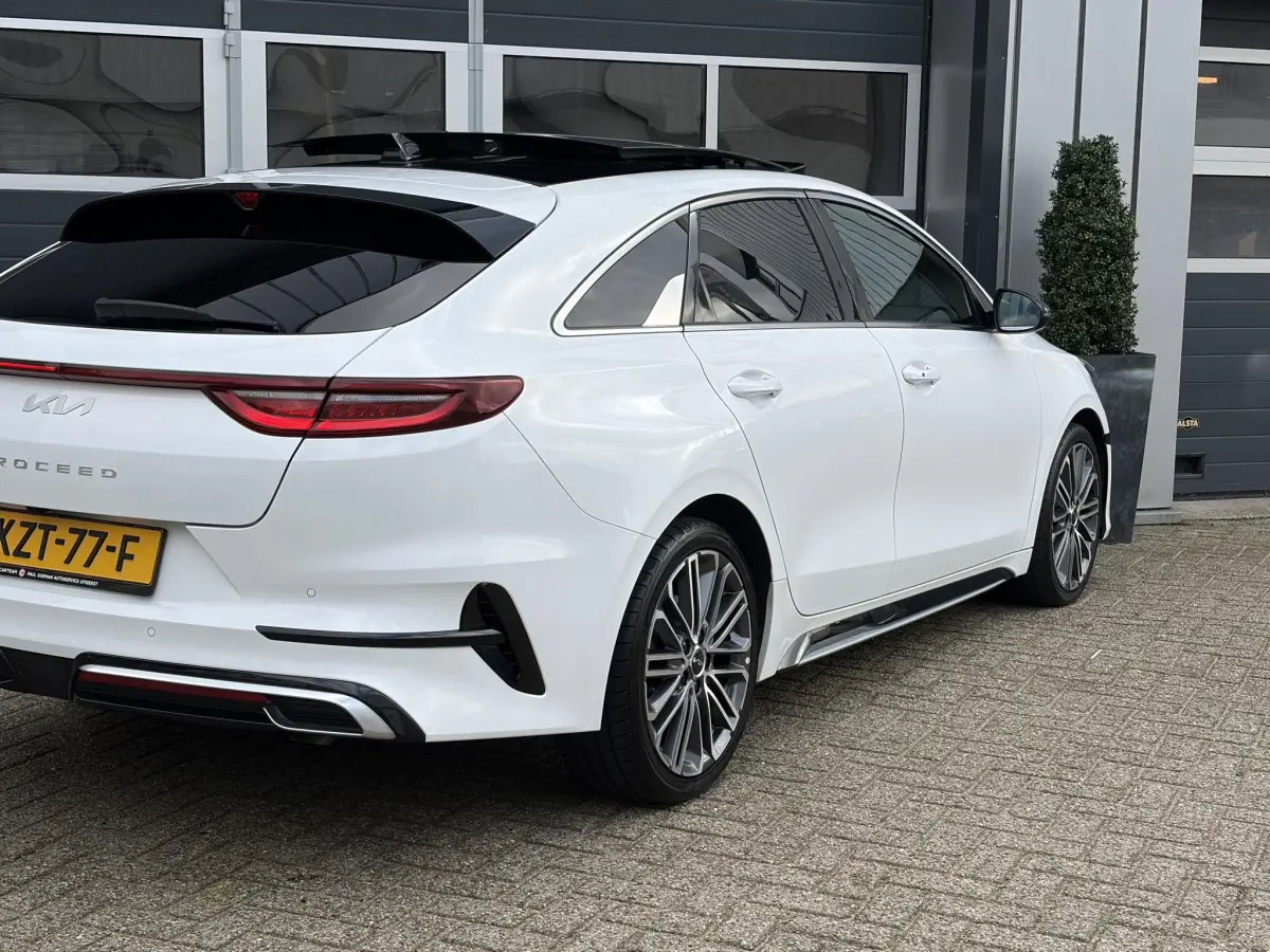 ProCeed 1.5 T-GDi GT-PlusLine | Pano | JBL | Full option | LED | Elektrische klep | Dodehoek |