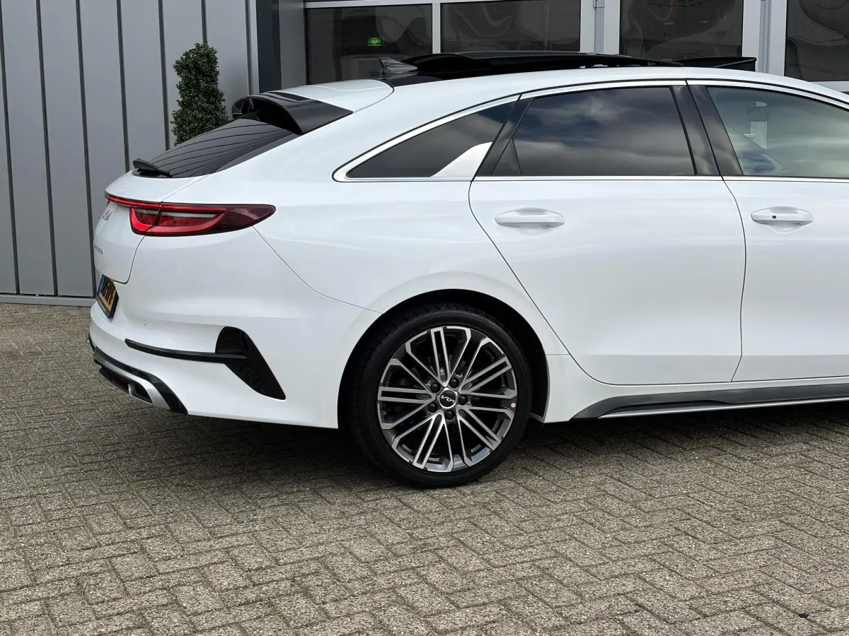 ProCeed 1.5 T-GDi GT-PlusLine | Pano | JBL | Full option | LED | Elektrische klep | Dodehoek |