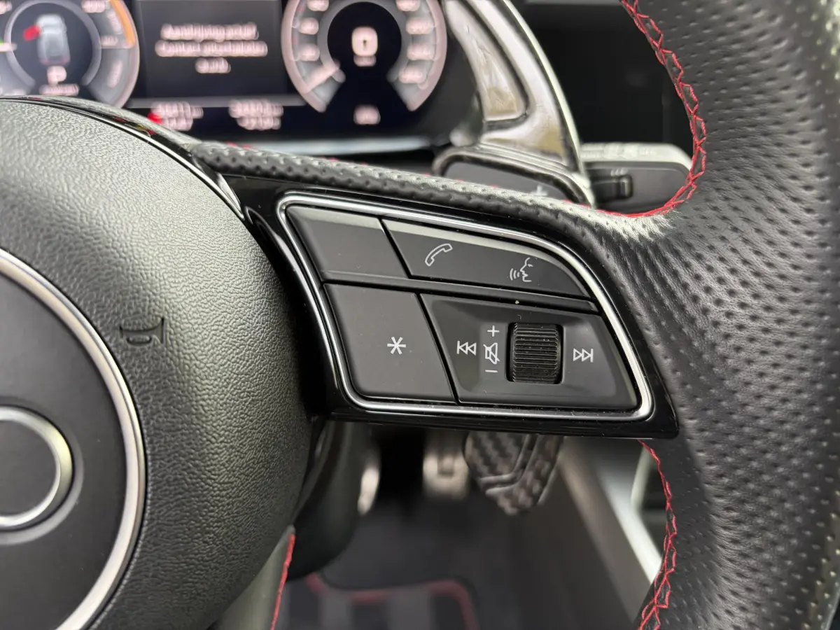 A3 Sportback 45 TFSI e S edition Competition | Pano | RS stoelen | B & O | Camera | Carbon pakket |