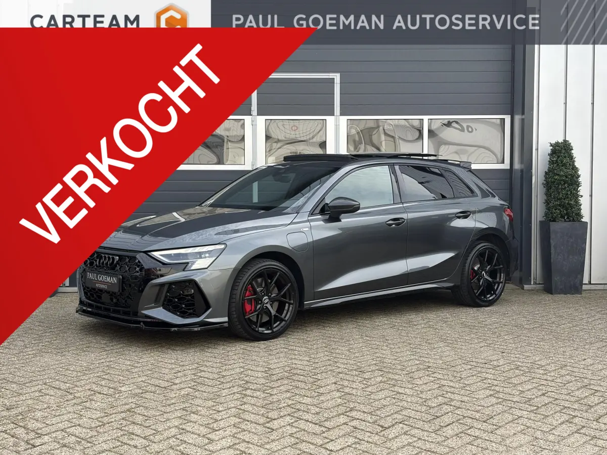 A3 Sportback 45 TFSI e S edition Competition | Pano | RS stoelen | B & O | Camera | Carbon pakket |