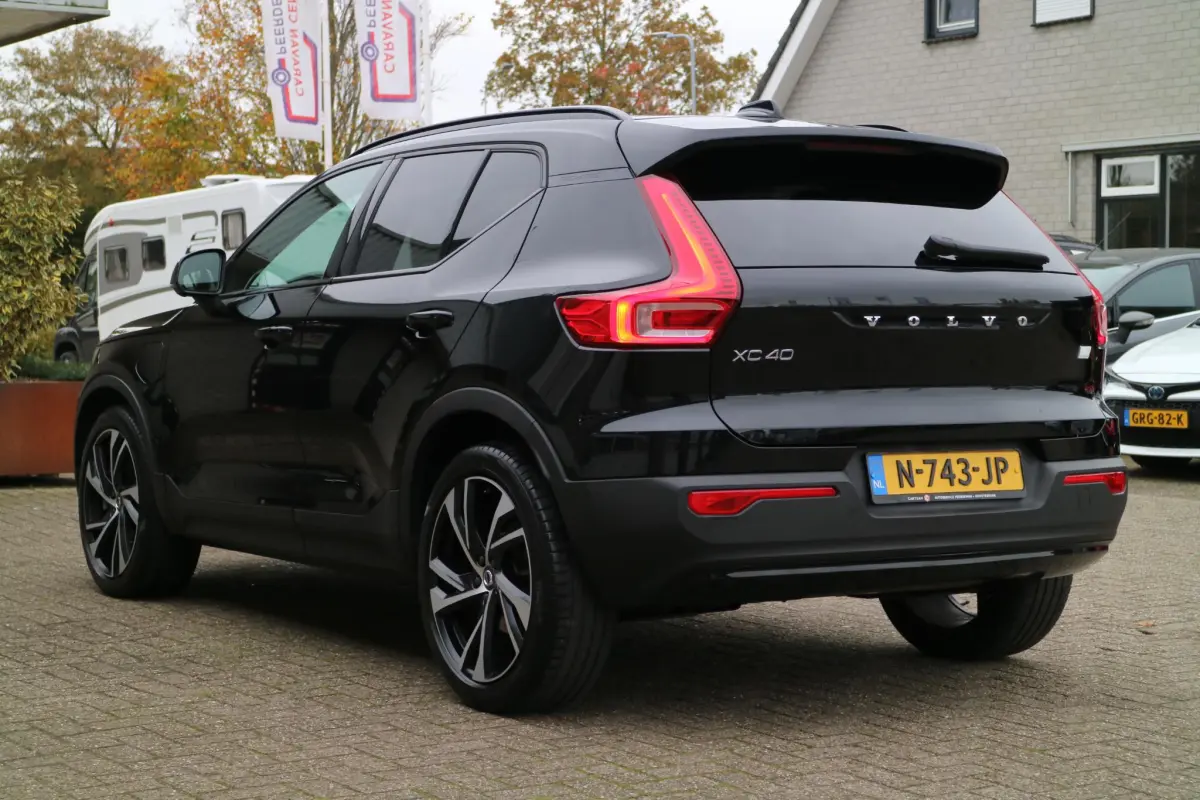 XC40 1.5 T4 Recharge R-Design | SOH % | Camera | Trekhaak |