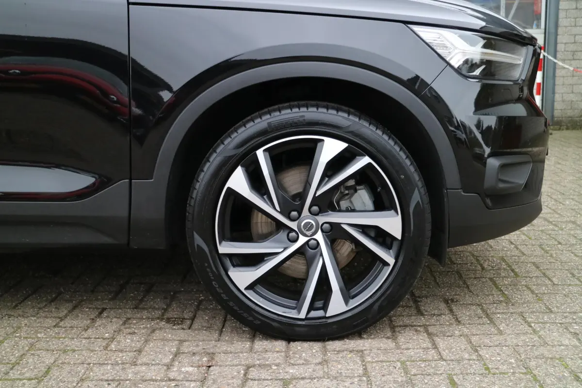 XC40 1.5 T4 Recharge R-Design | SOH % | Camera | Trekhaak |