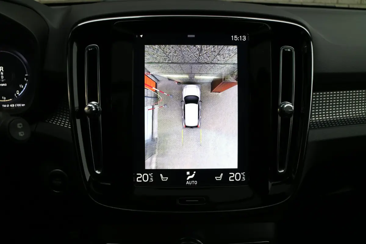 XC40 1.5 T4 Recharge R-Design | SOH % | Camera | Trekhaak |