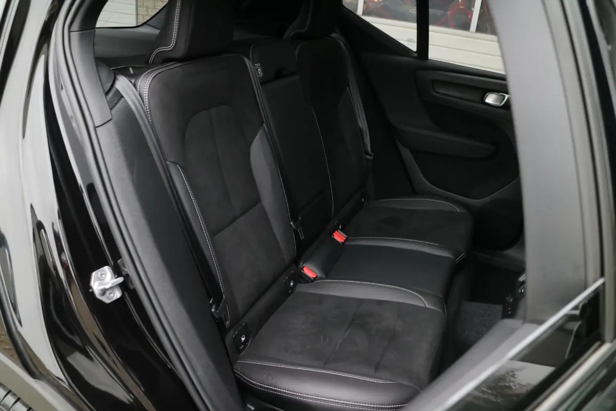 XC40 1.5 T4 Recharge R-Design | SOH % | Camera | Trekhaak |
