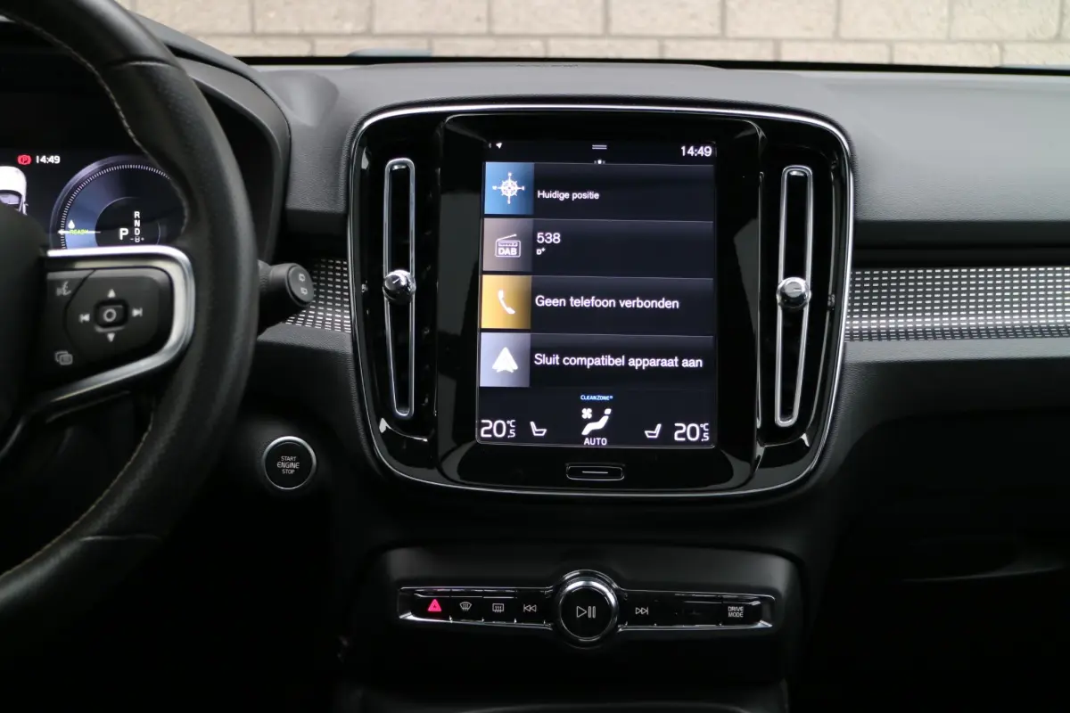 XC40 1.5 T4 Recharge R-Design | SOH % | Camera | Trekhaak |