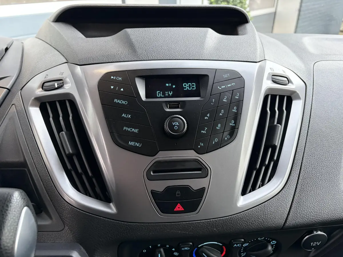 Transit Custom 290 2.0 TDCI L2H1 | Trekhaak | Airco | Elektrische Ramen | Parkeer sensoren |