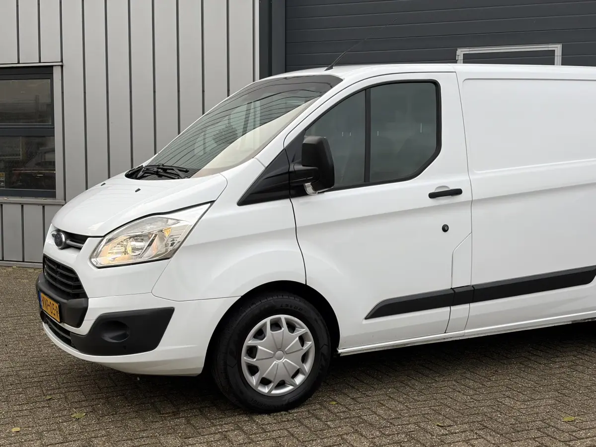 Transit Custom 290 2.0 TDCI L2H1 | Trekhaak | Airco | Elektrische Ramen | Parkeer sensoren |