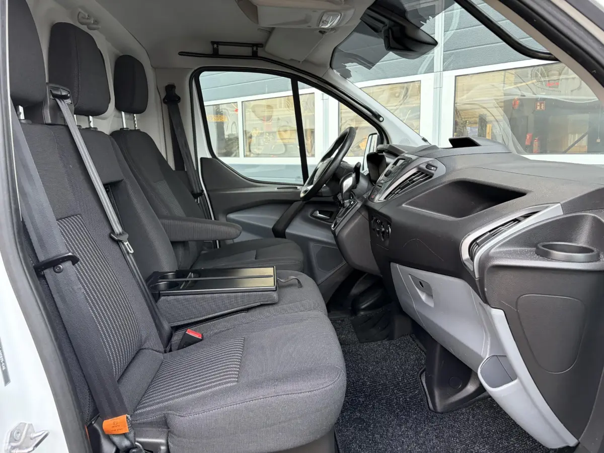 Transit Custom 290 2.0 TDCI L2H1 | Trekhaak | Airco | Elektrische Ramen | Parkeer sensoren |