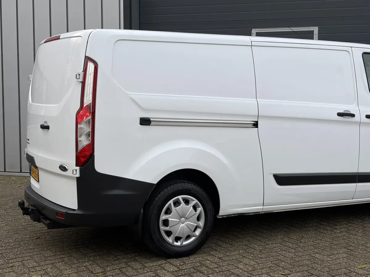 Transit Custom 290 2.0 TDCI L2H1 | Trekhaak | Airco | Elektrische Ramen | Parkeer sensoren |