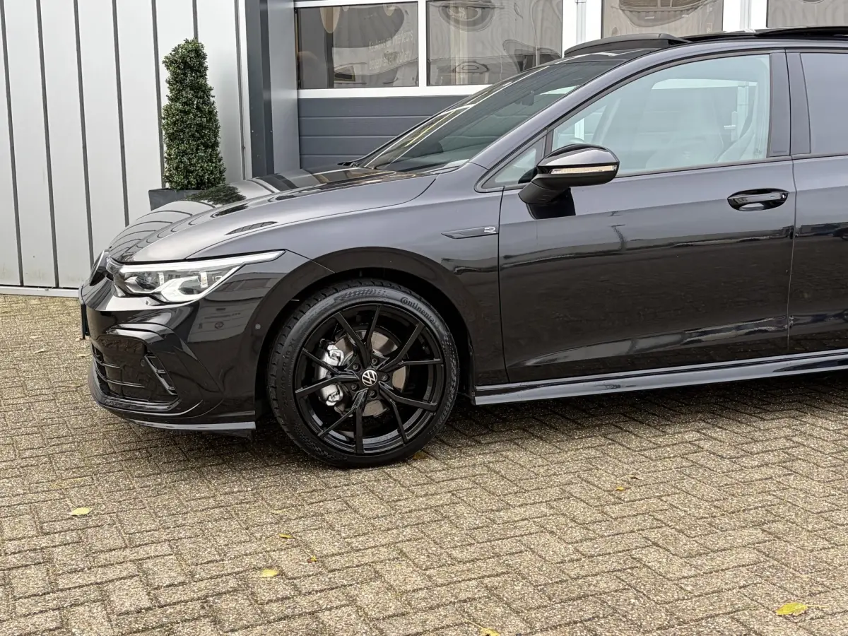 Golf 1.5 eTSI R-Line | Pano | LED | Stoel verwarming | 3x R-Line | Camera | Sfeer |