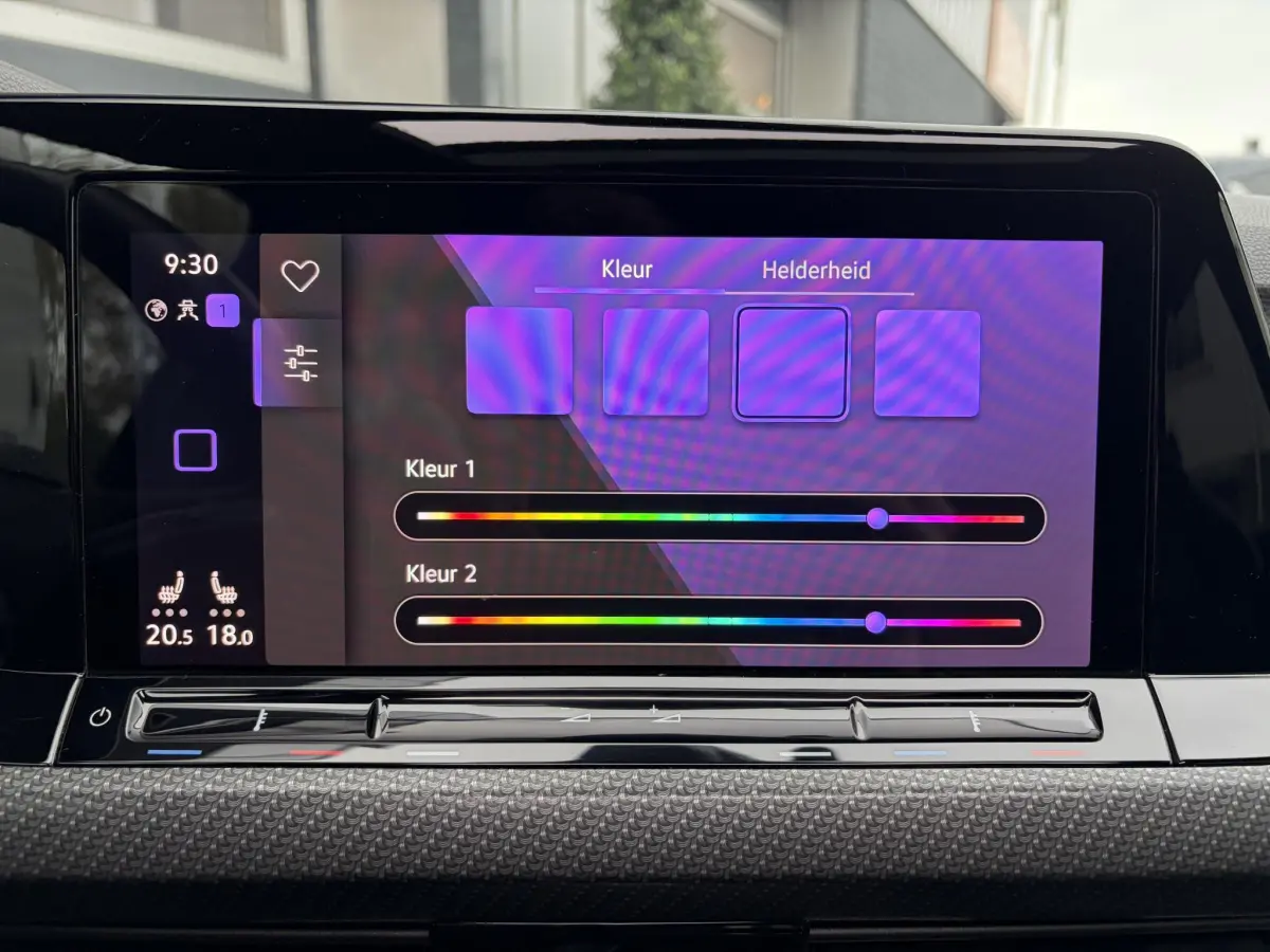 Golf 1.5 eTSI R-Line | Pano | LED | Stoel verwarming | 3x R-Line | Camera | Sfeer |