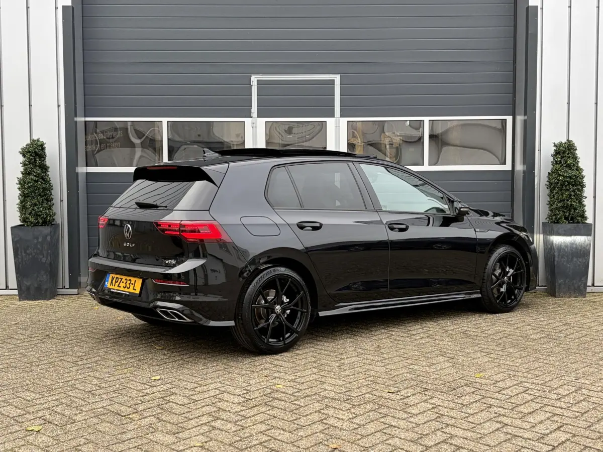 Golf 1.5 eTSI R-Line | Pano | LED | Stoel verwarming | 3x R-Line | Camera | Sfeer |