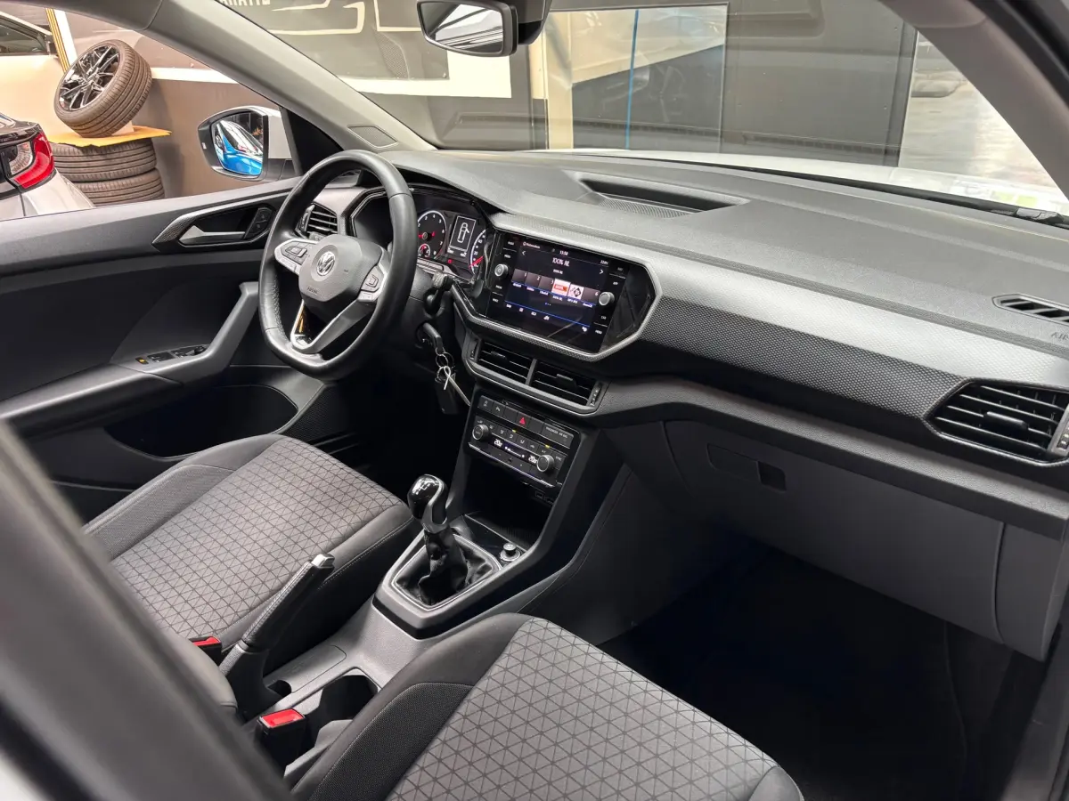 T-Cross 1.0 TSI Life / Navigatie / Trekhaak
