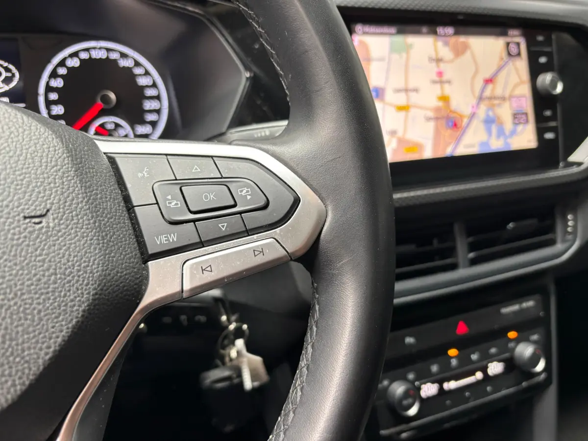 T-Cross 1.0 TSI Life / Navigatie / Trekhaak