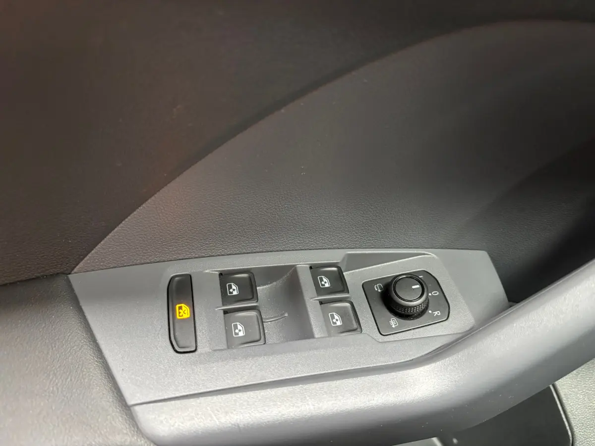 T-Cross 1.0 TSI Life / Navigatie / Trekhaak