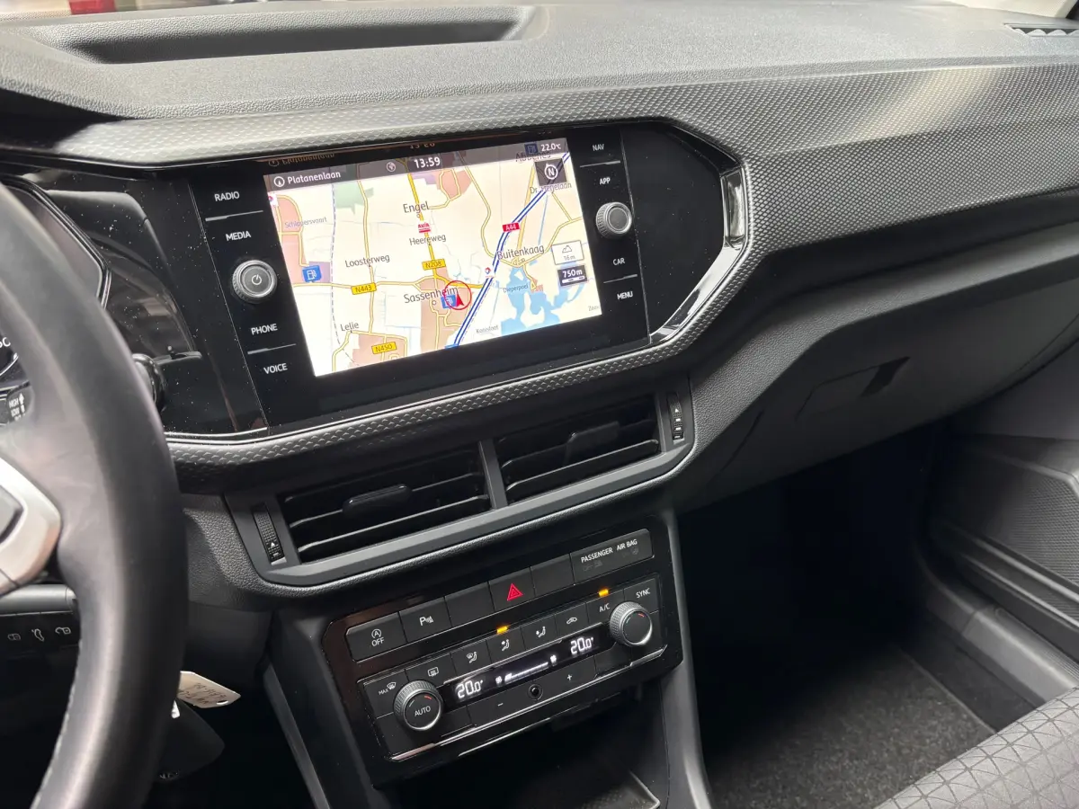 T-Cross 1.0 TSI Life / Navigatie / Trekhaak