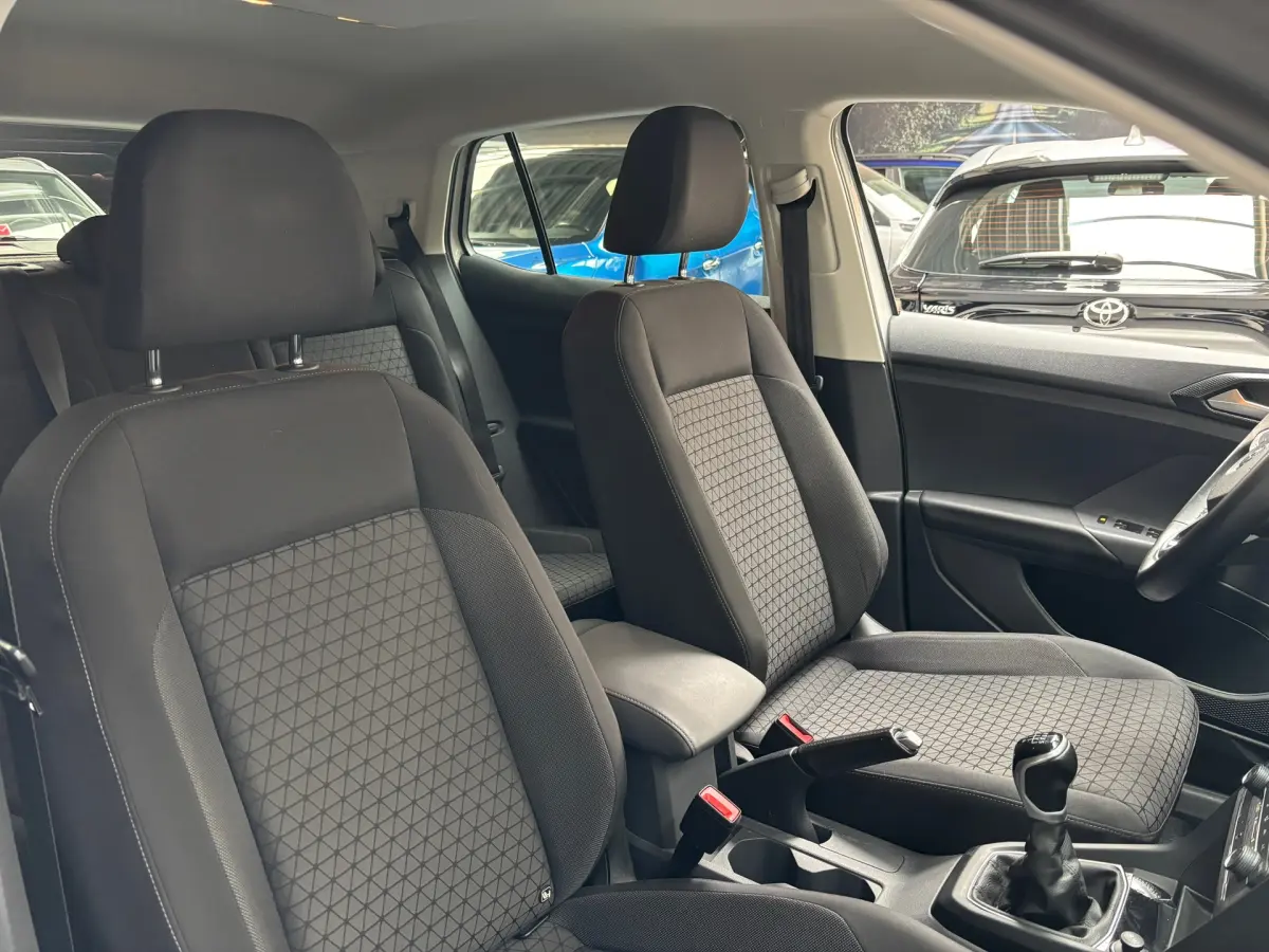 T-Cross 1.0 TSI Life / Navigatie / Trekhaak